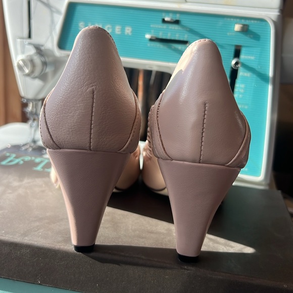 NYLA rose gold/pink heels, size 8 - Picture 3 of 5